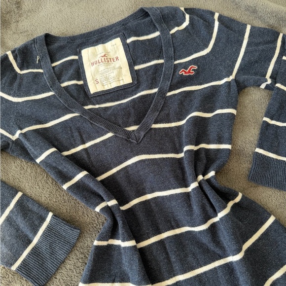 Vintage Hollister Dark Blue Striped Long Sleeve Top - Picture 4 of 9
